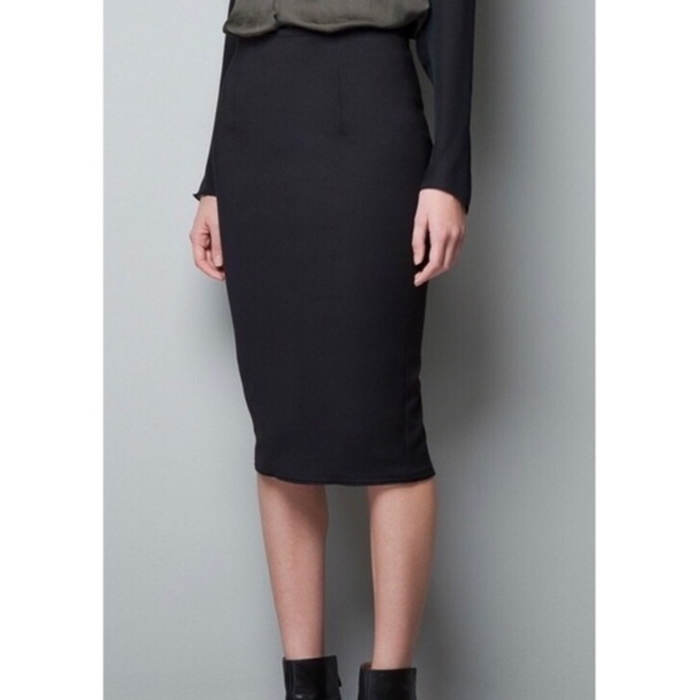 ZARA black pencil skirt with slit in back